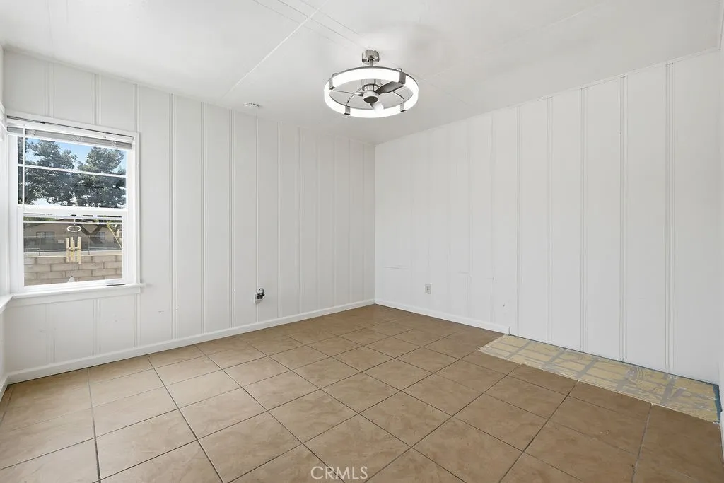 Additional image 52 of 557 W Oldfield Street, Lancaster, CA 93534
