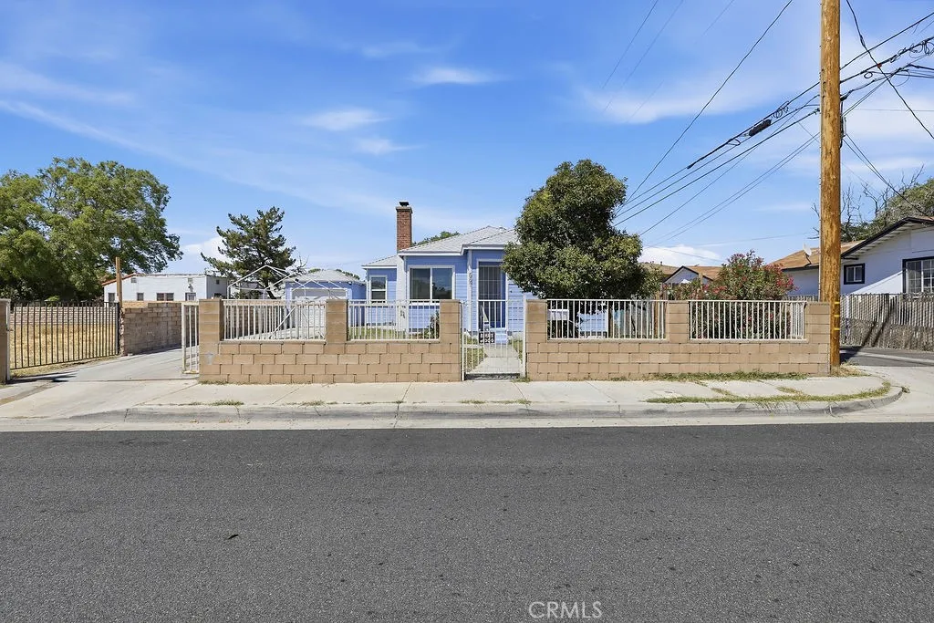 Additional image 72 of 557 W Oldfield Street, Lancaster, CA 93534