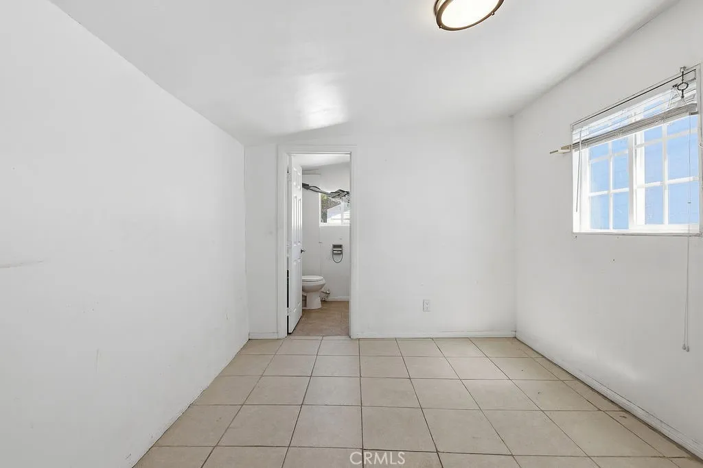 Additional image 19 of 557 W Oldfield Street, Lancaster, CA 93534