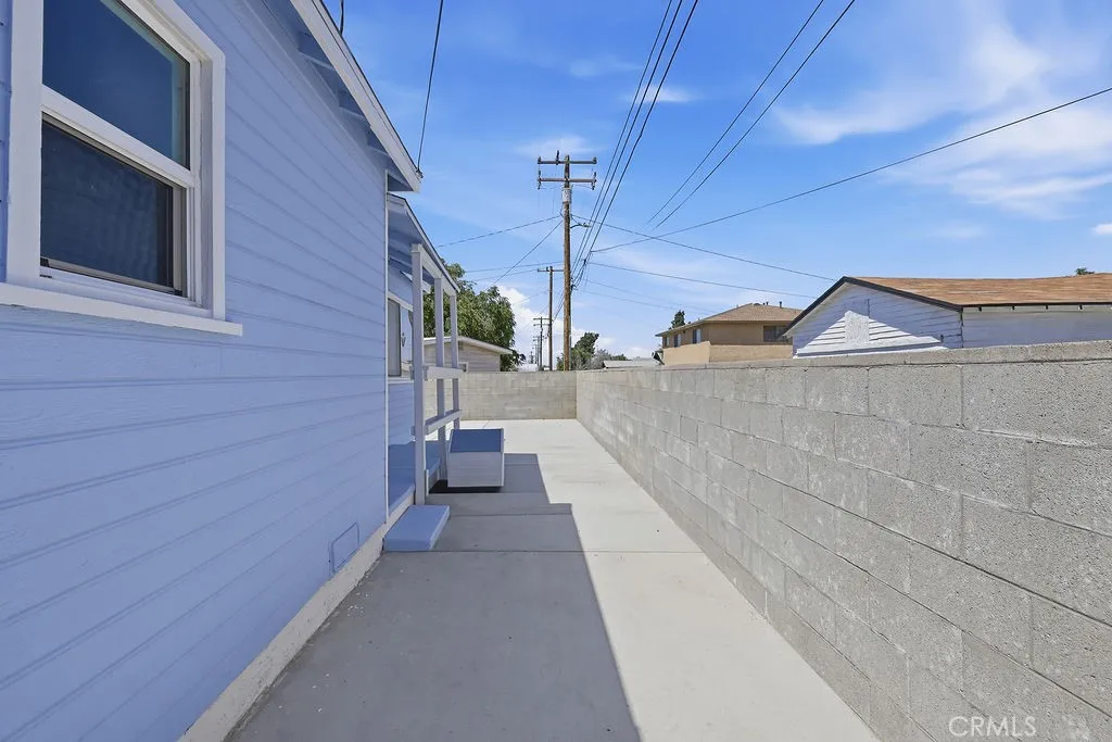 Additional image 61 of 557 W Oldfield Street, Lancaster, CA 93534