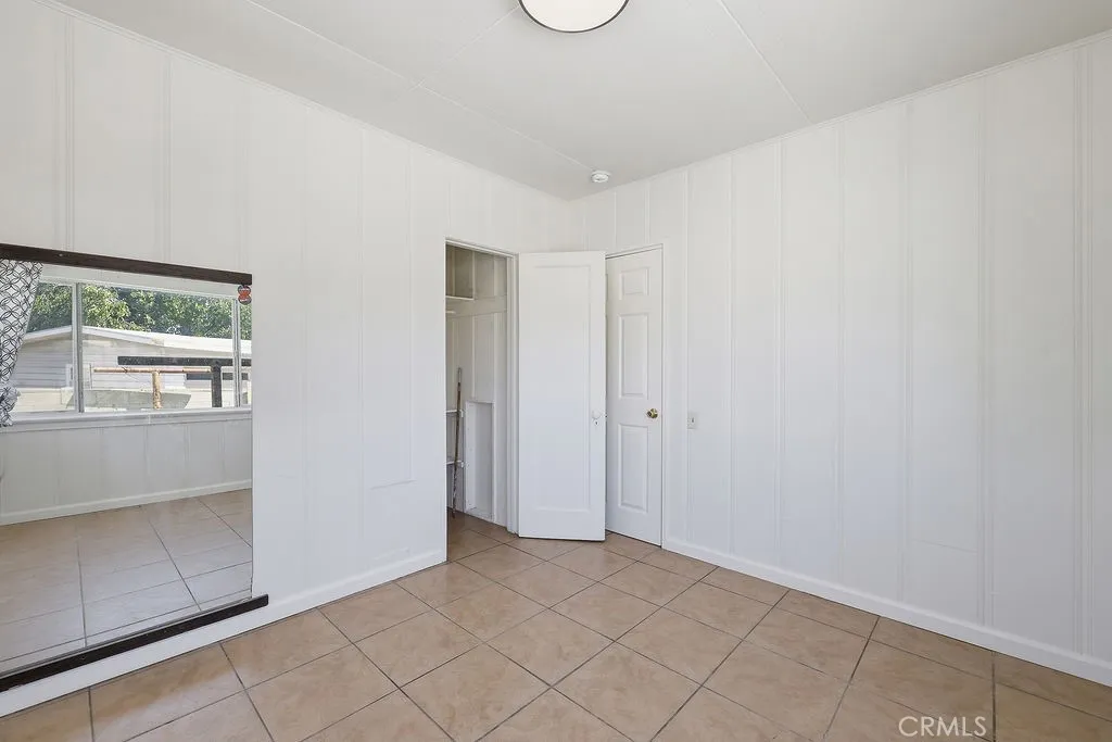 Additional image 16 of 557 W Oldfield Street, Lancaster, CA 93534