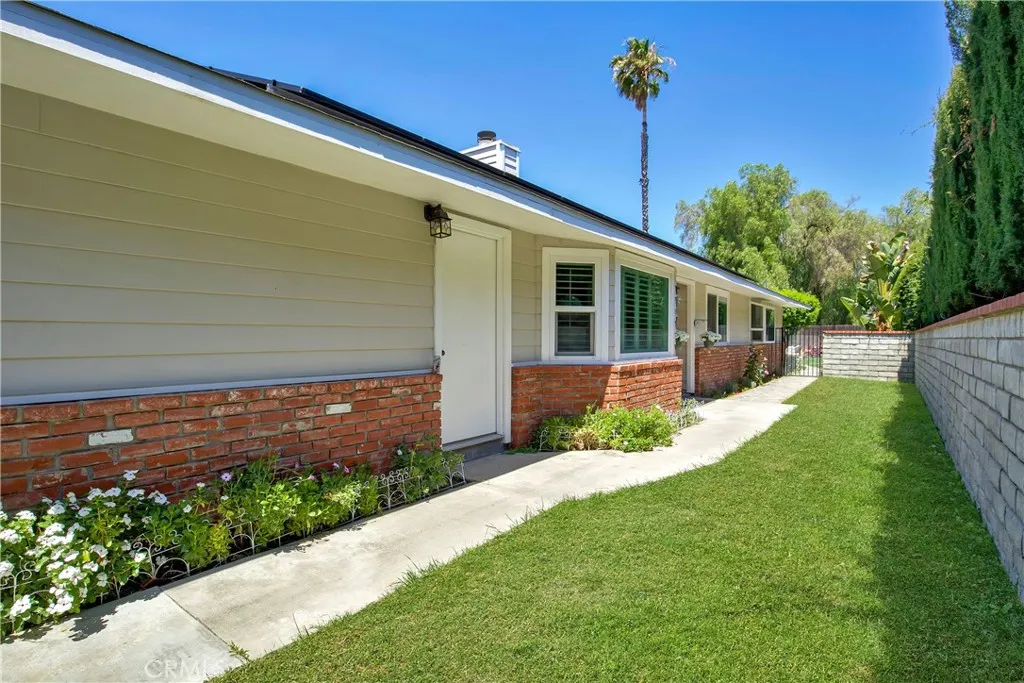 Additional image 32 of 25142 Walnut St., Newhall, CA 91321