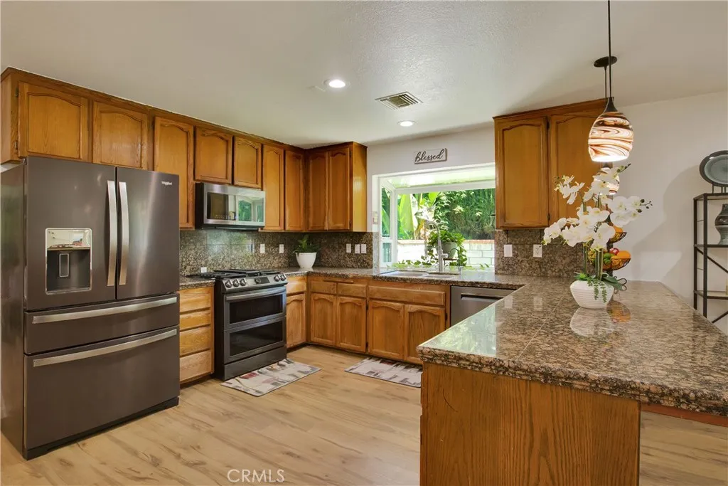 Additional image 20 of 25142 Walnut St., Newhall, CA 91321