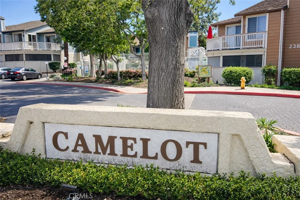 2456 Pleasant Way Unit A, Thousand Oaks, CA 91362