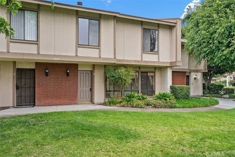 2907 N Cottonwood Street Unit 4, Orange, CA 92865 - MLS#: OC25041695