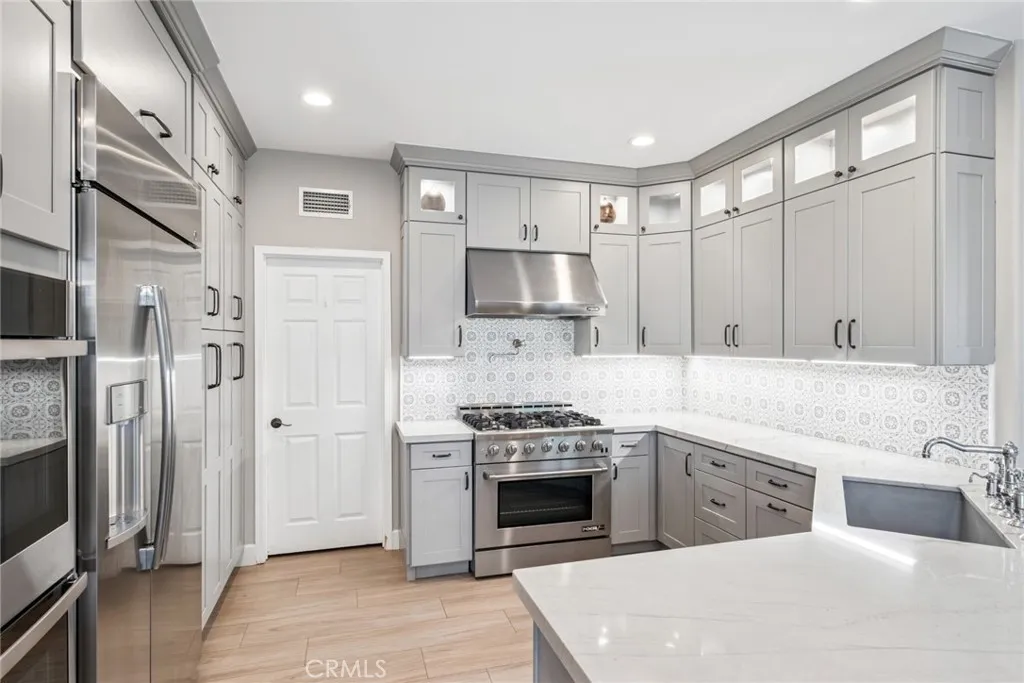 Additional image 6 of 85 Passage, Irvine, CA 92603