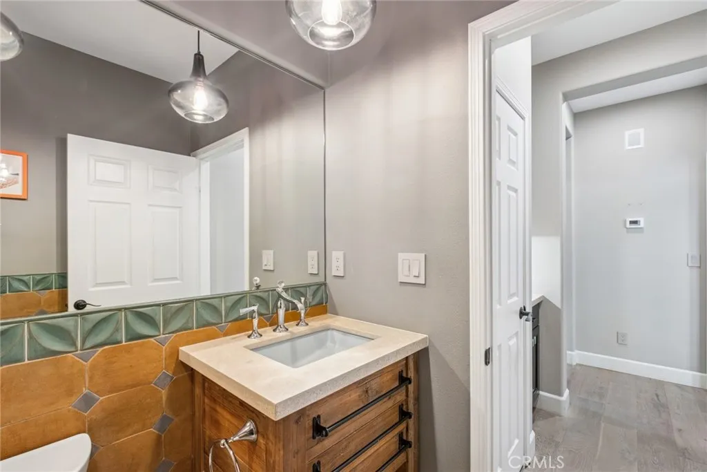 Additional image 20 of 85 Passage, Irvine, CA 92603