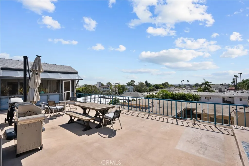 Additional image 106 of 1742 S Bentley Avenue Unit 201, Los Angeles, CA 90025