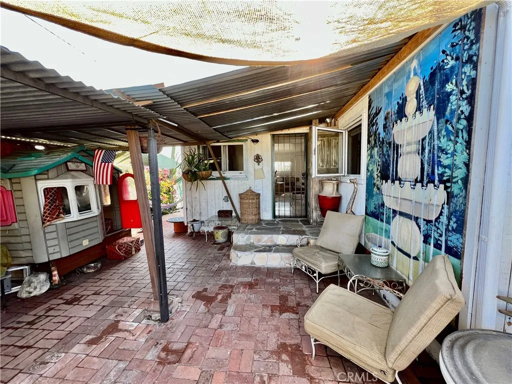 Additional image 17 of 528 S Ash Avenue, Inglewood, CA 90301