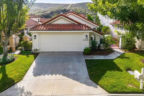 29086 Laurel Valley Drive, Vista, CA 92084 - MLS#: NDP2502232