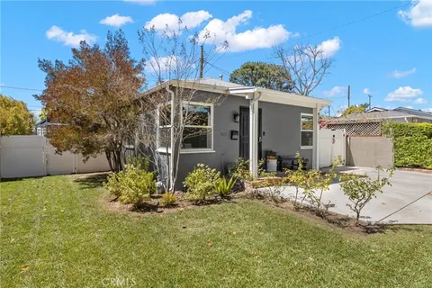 429 N Lincoln Street, Burbank, CA MLS: BB25073095