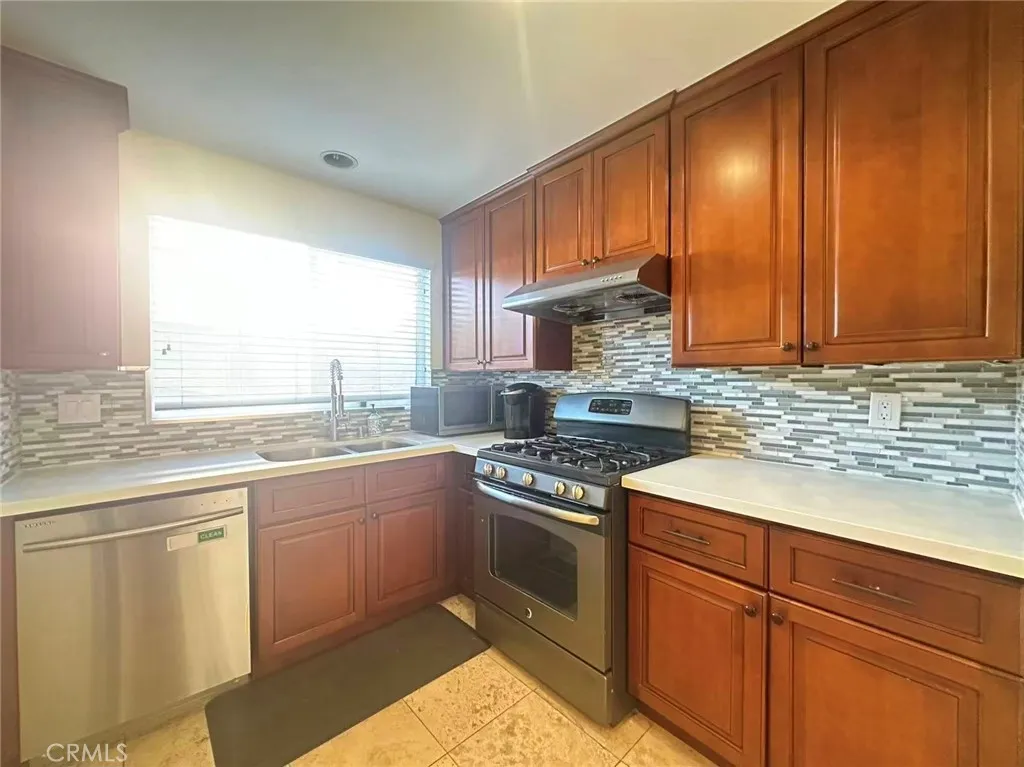 Additional image 5 of 58 S Altadena Dr, Pasadena, CA 91107