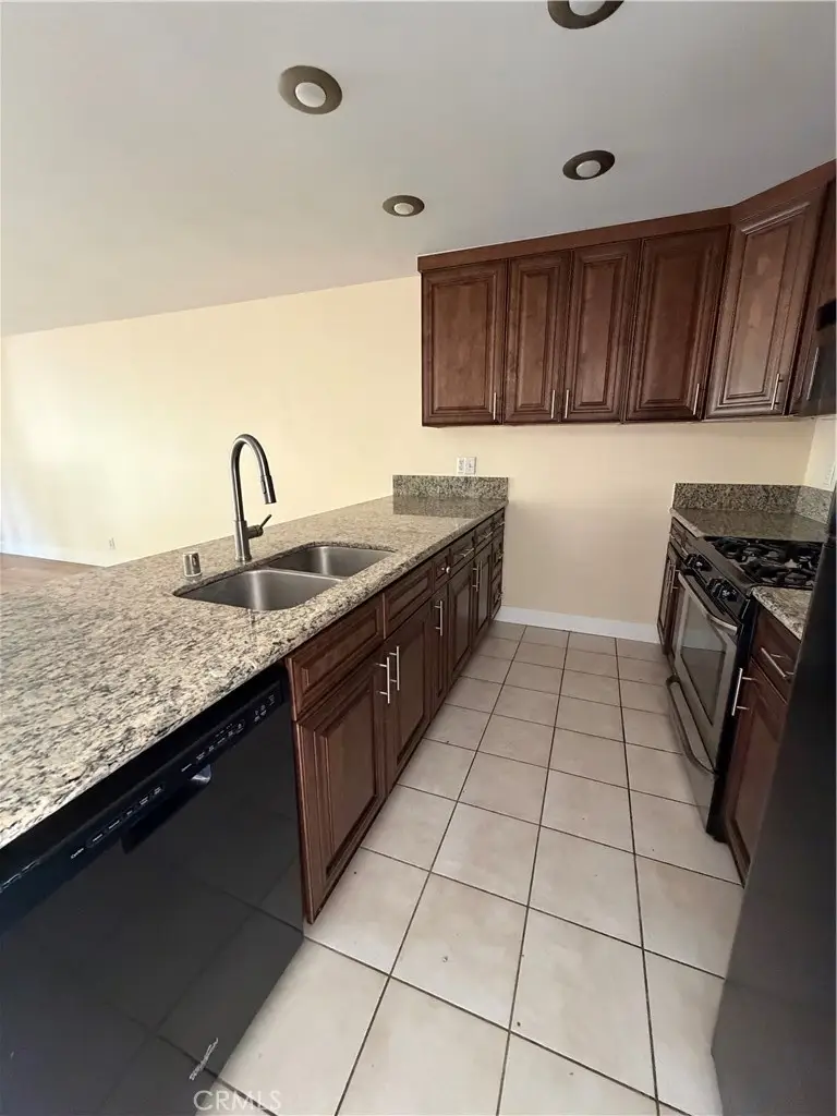Additional image 19 of 224 Orange Blossom, Irvine, CA 92618