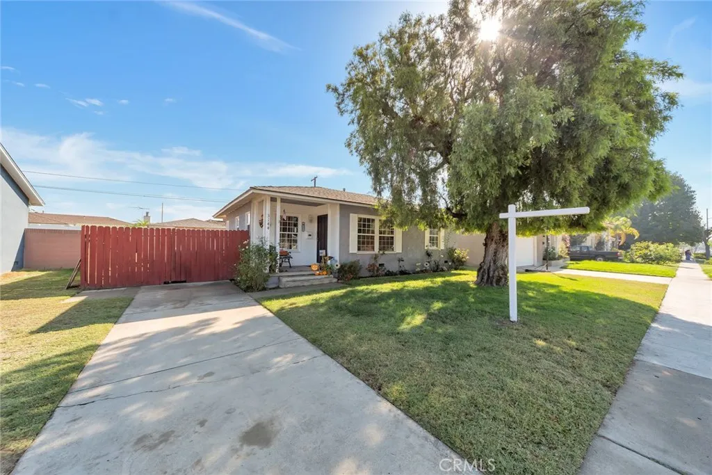 3144 Clark Avenue, Long Beach, CA 90808