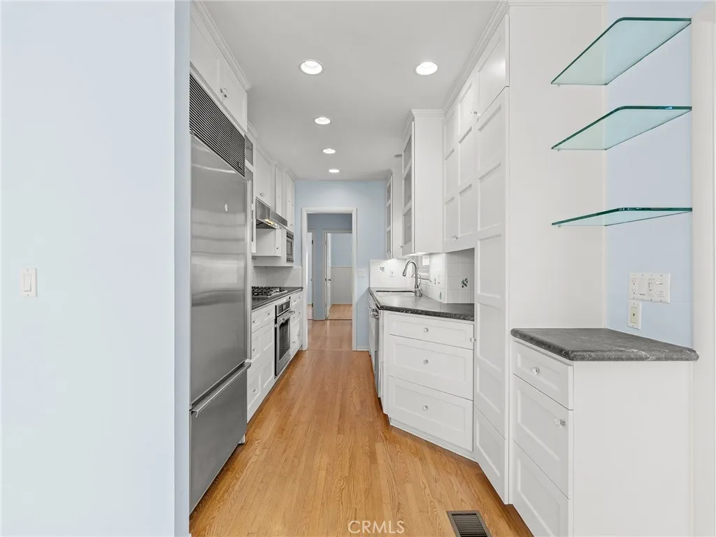 Additional image 14 of 2108 Grandview Avenue, Manhattan Beach, CA 90266