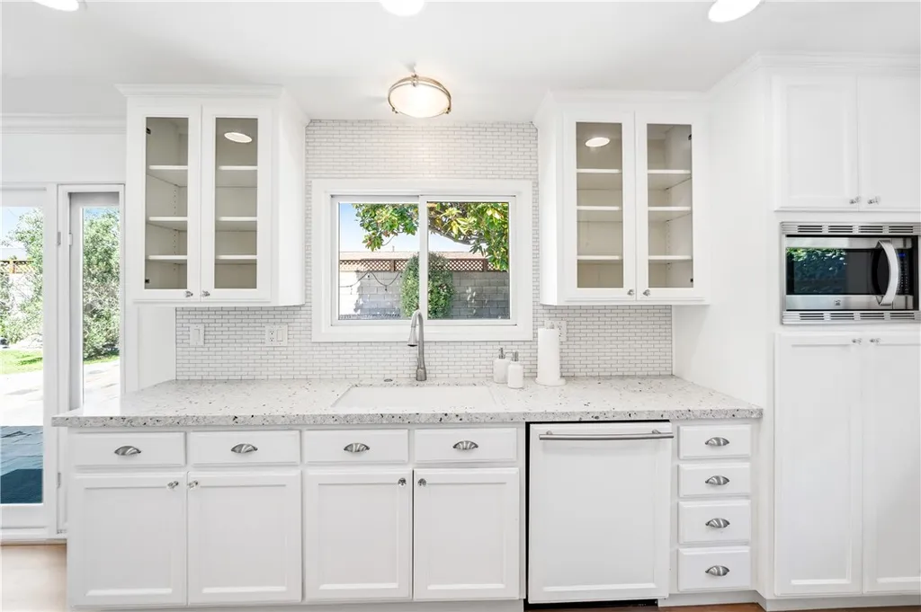 Additional image 11 of 5541 Tangiers Dr, Huntington Beach, CA 92647