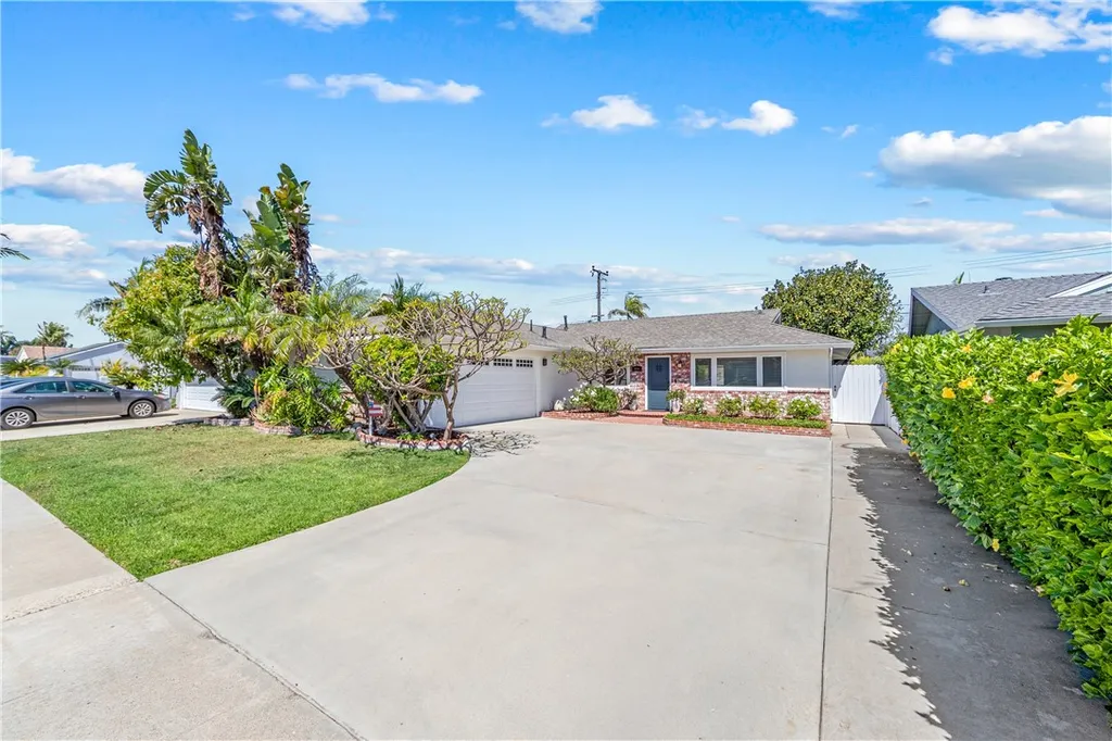 Additional image 3 of 5541 Tangiers Dr, Huntington Beach, CA 92647