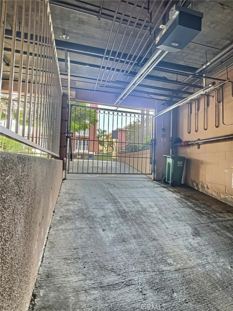 2205 S Bentley Avenue Unit 102, Los Angeles, CA 90064