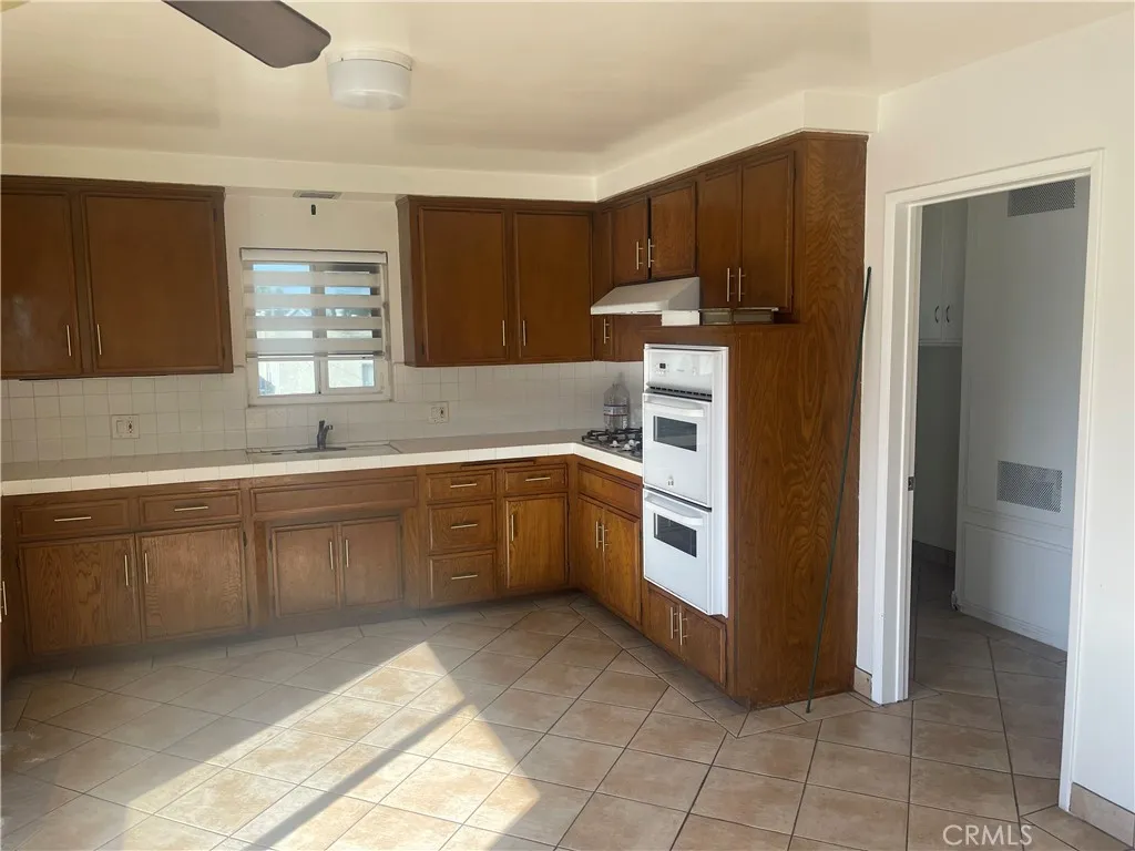 Additional image 3 of 1028 W 8th Street Unit 4, San Pedro, CA 90731