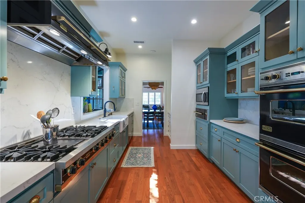 Additional image 101 of 371 E Claremont St, Pasadena, CA 91104