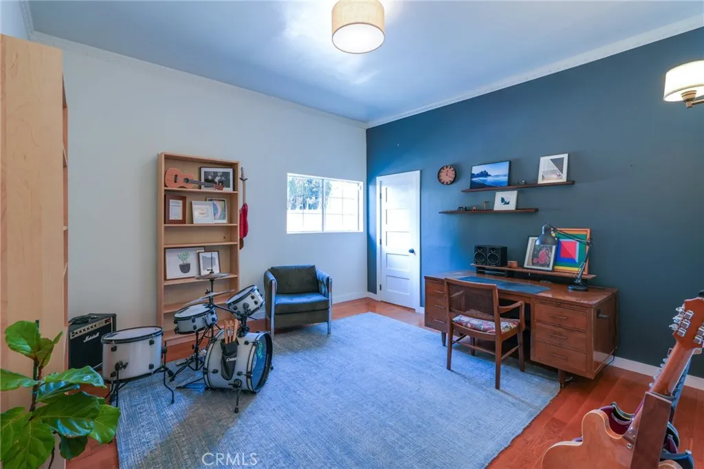 Additional image 116 of 371 E Claremont St, Pasadena, CA 91104