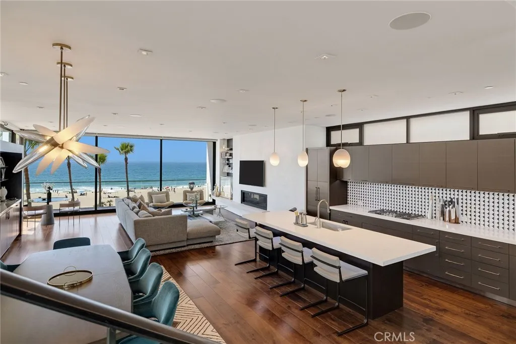 Additional image 13 of 1204 The Strand, Manhattan Beach, CA 90266