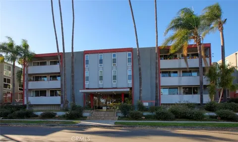 4915 Tyrone Avenue Unit 318, Sherman Oaks, CA MLS: SR24240573