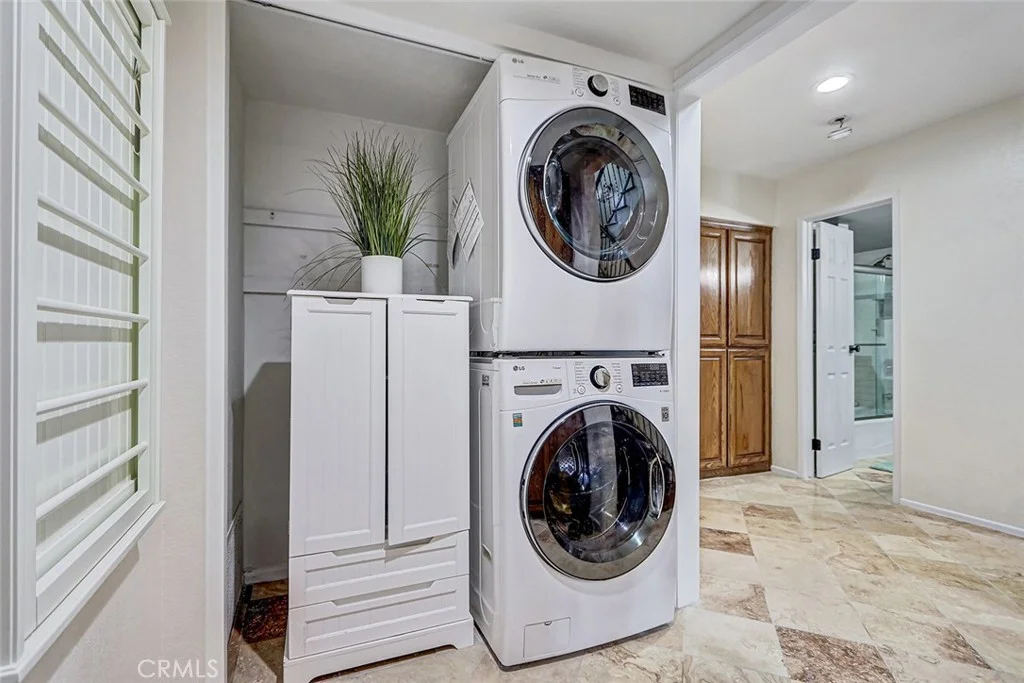 2119 Ernest Avenue Unit 2, Redondo Beach, CA 90278