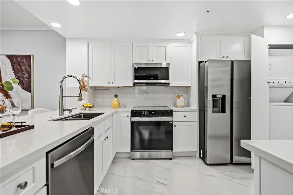 Additional image 7 of 2253 Martin 106#, Irvine, CA 92612