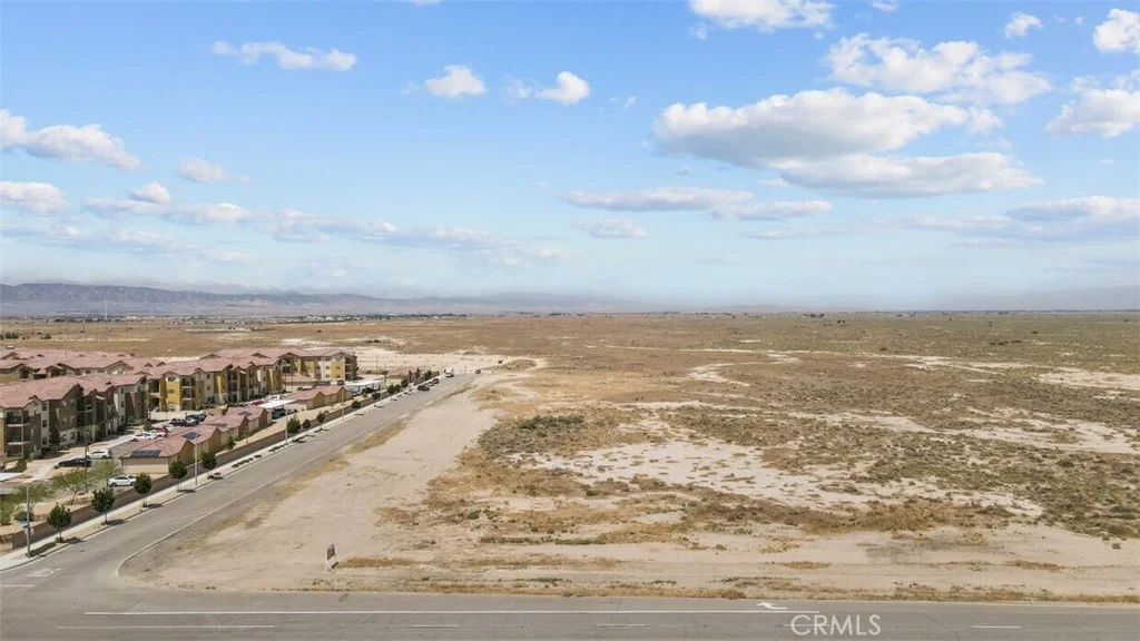 30 Avenue H, Lancaster, CA 93536 photo 4