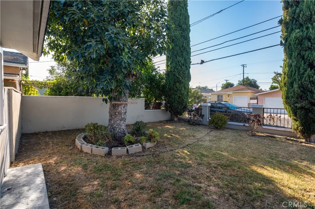 46 W Pleasant St, Long Beach, CA 90805