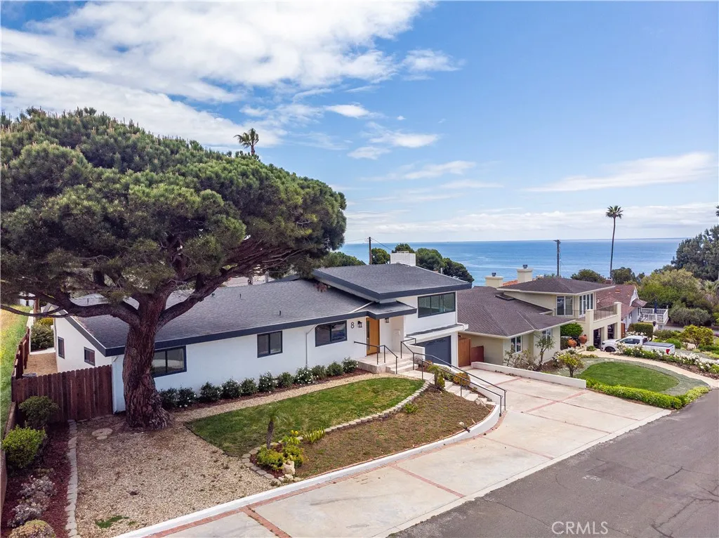 8 Clipper Rd, Rancho Palos Verdes, CA 90275