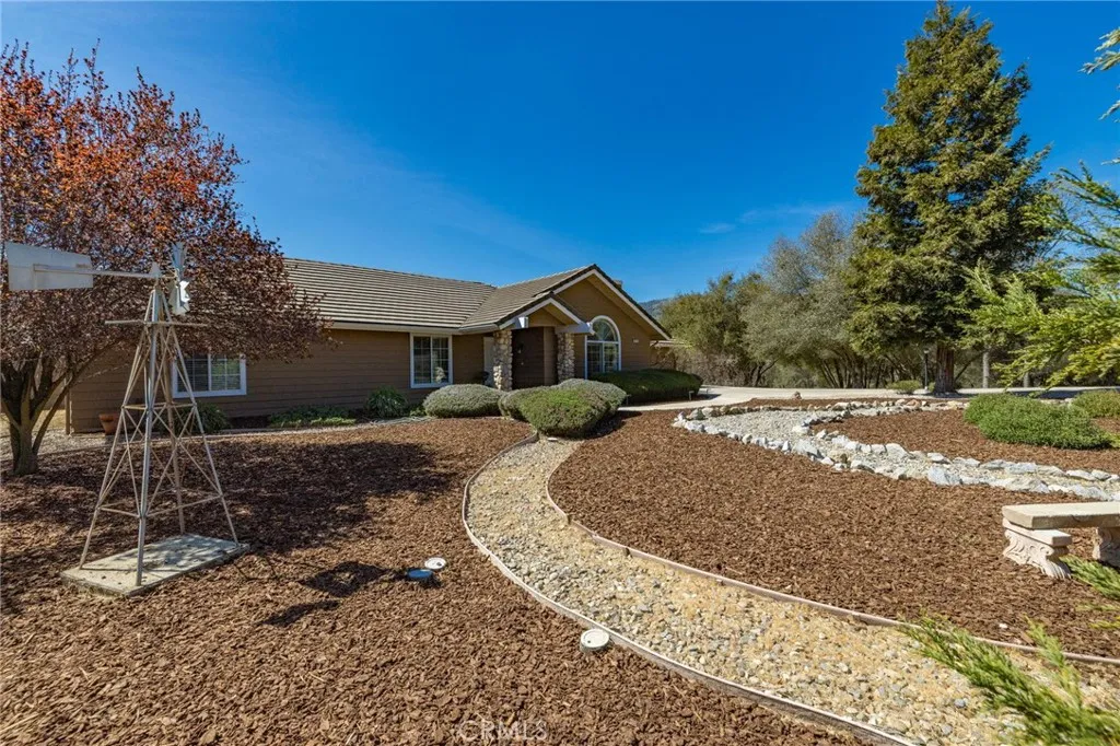 Additional image 113 of 38778 Goldenrod Ln, Oakhurst, CA 93644