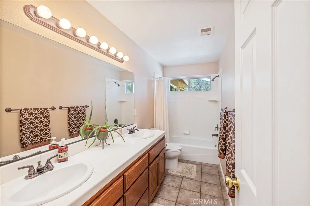 Additional image 85 of 38778 Goldenrod Ln, Oakhurst, CA 93644