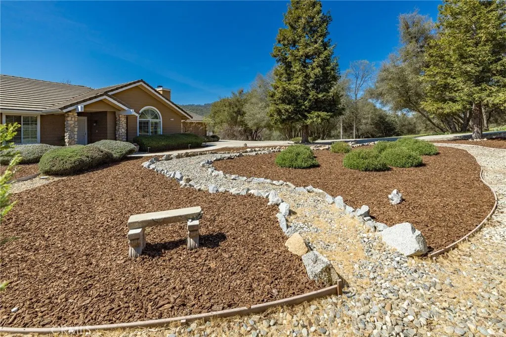 Additional image 112 of 38778 Goldenrod Ln, Oakhurst, CA 93644