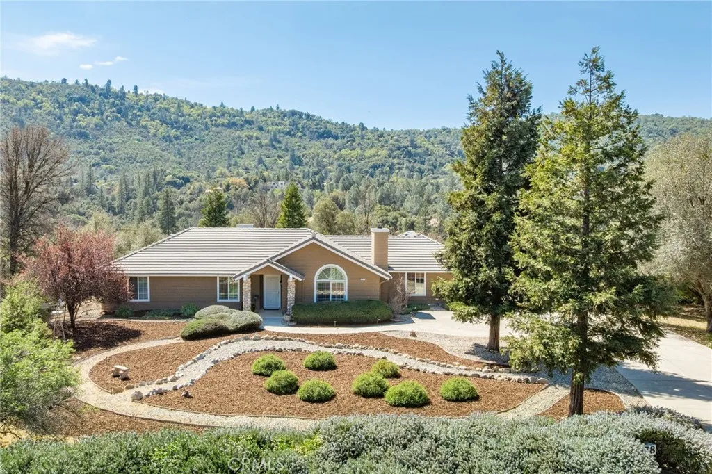 Additional image 3 of 38778 Goldenrod Ln, Oakhurst, CA 93644