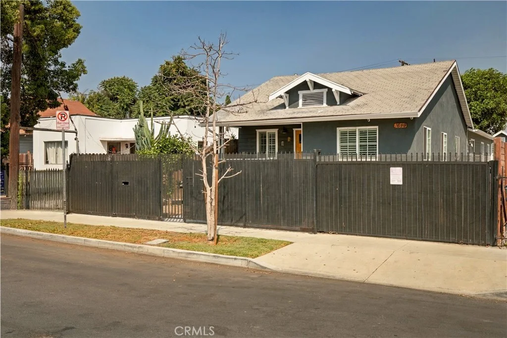 1649 E 43rd St, Los Angeles, CA 90011