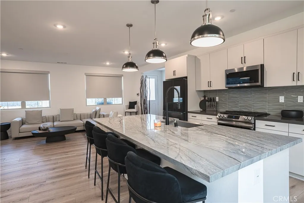 Additional image 38 of 15874 Caterpillar Drive, Fontana, CA 92336