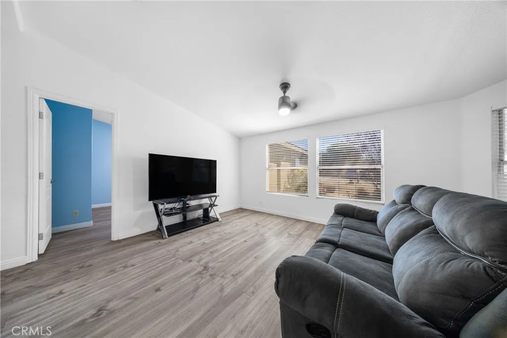 Additional image 43 of 28025 Dakota Dr, Menifee, CA 92587