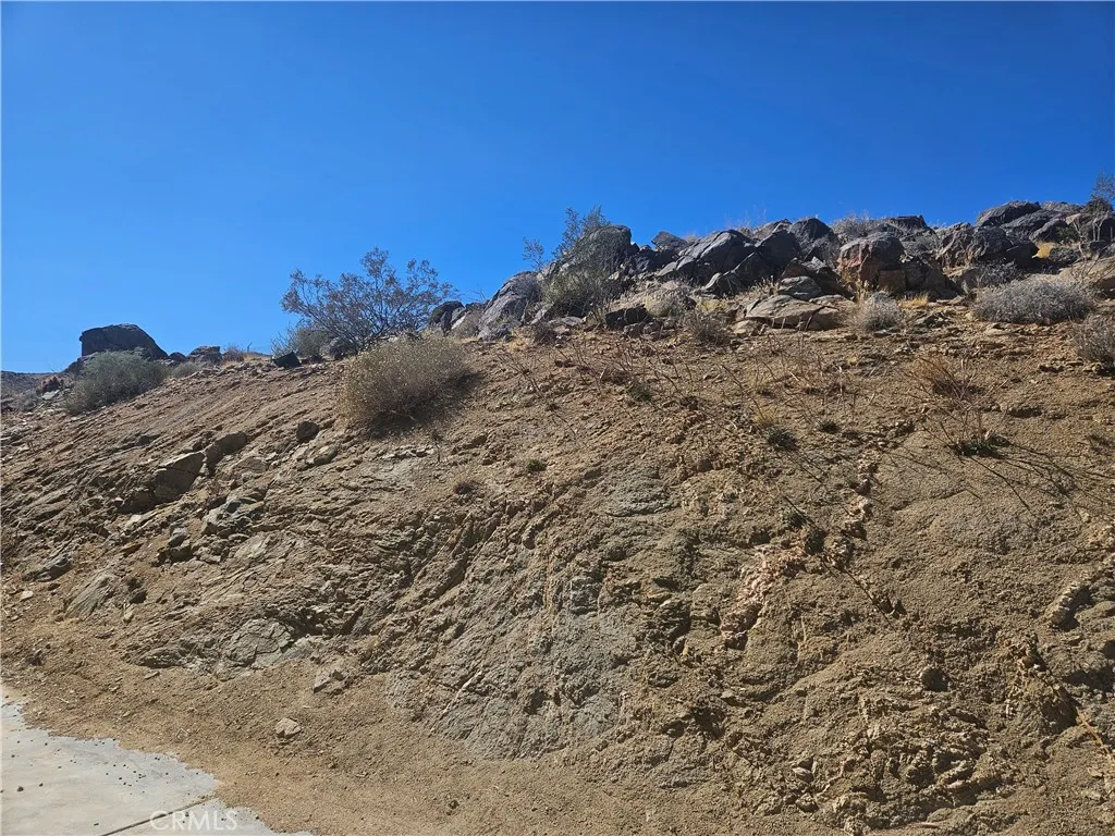 Additional image 149 of 1388 N Jemez Trail, Landers, CA 92285