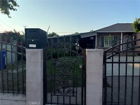 2407 E Bliss Street, Compton, CA MLS: IV24151929