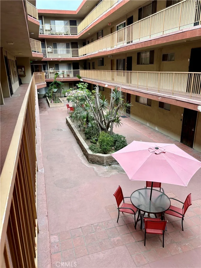 Additional image 37 of 545 Chestnut Ave Unit 203, Long Beach, CA 90802