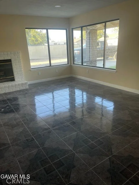 40629 174th St E, Lancaster, CA 93535 photo 2