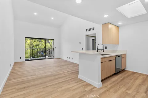4210 Via Arbolada Unit 317, Los Angeles, CA 90042 - MLS#: GD25078017