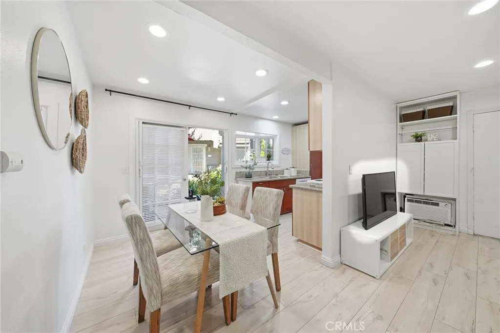 Additional image 33 of 185 Streamwood, Irvine, CA 92620