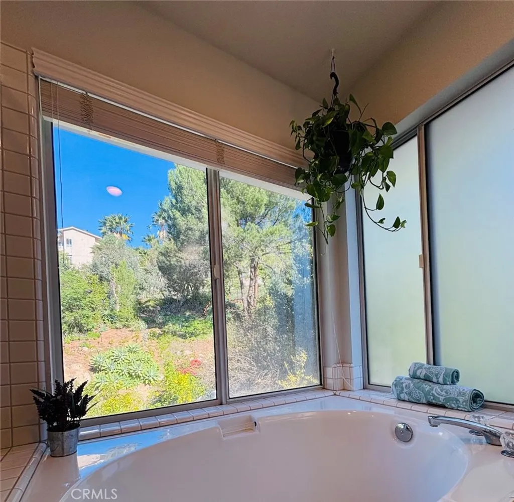 Additional image 14 of 2114 Laura Drive, Escondido, CA 92027