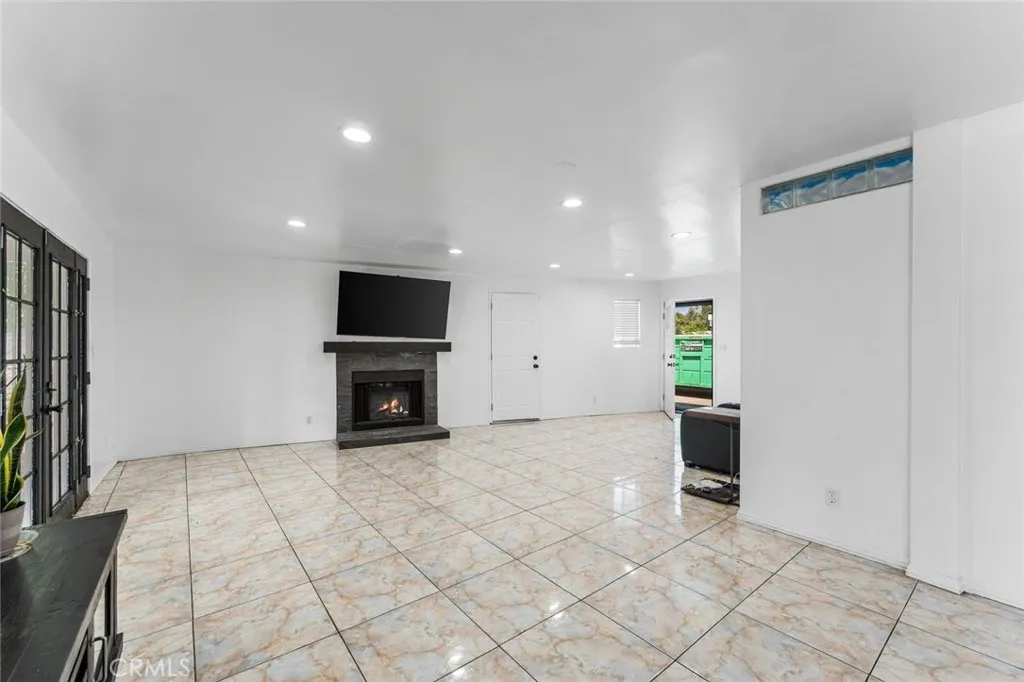 Additional image 13 of 7431 Vanalden Ave, Reseda, CA 91335