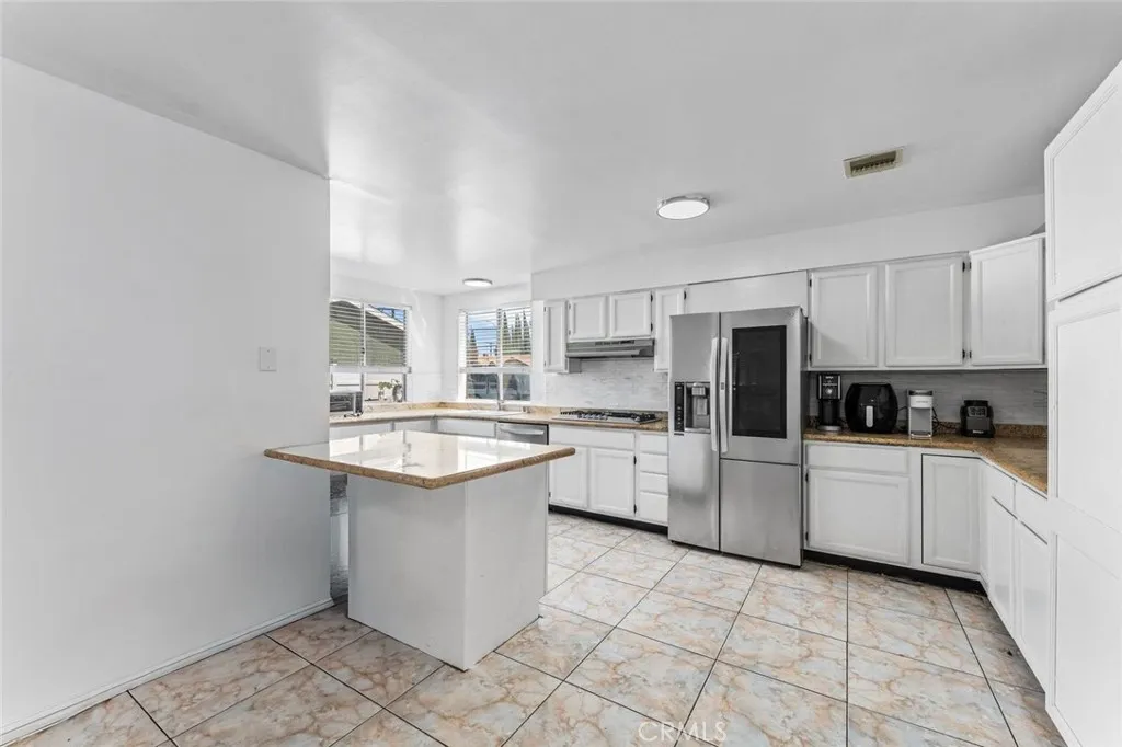 Additional image 17 of 7431 Vanalden Ave, Reseda, CA 91335