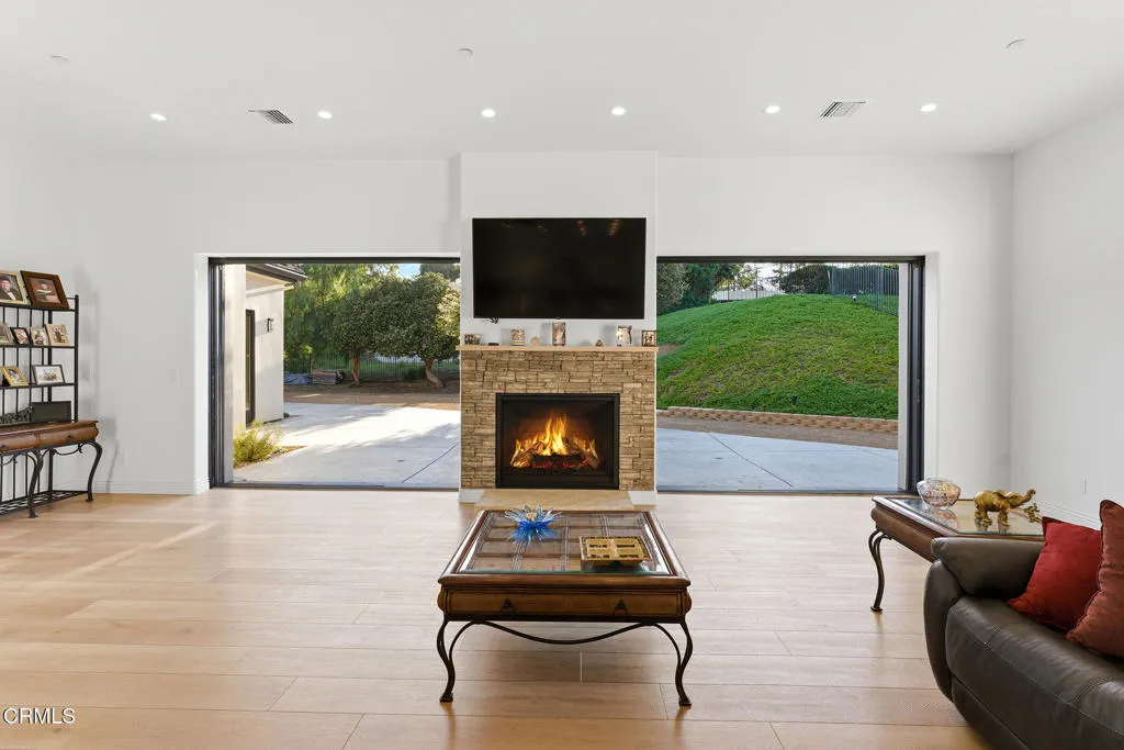 Additional image 14 of 395 Sherwood Court, Thousand Oaks, CA 91361