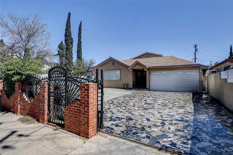 6732 Farmdale Avenue, North Hollywood, CA MLS: SB25030811